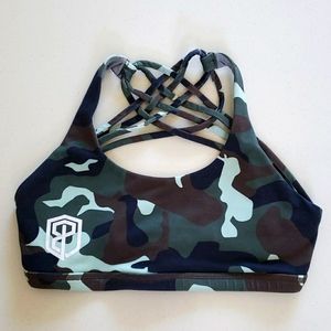 Born Primitive cammo strappy back sports bra,  small